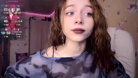 Snapshot of dontoke_ chatting on 02-02-25, 03:49 Nicole online show from 02-02-25, 03:49