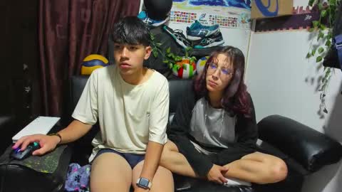 Snapshot of donuts_dd chatting on 09-24-25, 08:39 Donuts DD online show from 09-24-25, 08:39