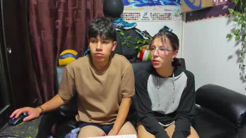 Snapshot of donuts_dd chatting on 09-25-25, 06:39 Donuts DD online show from 09-25-25, 06:39