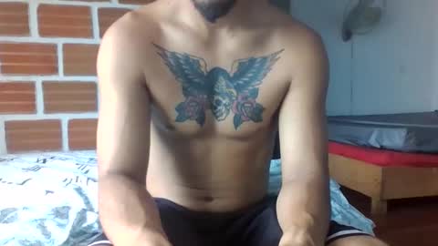 Snapshot of donvergha chatting on 11-16-25, 12:33 donvergha online show from 11-16-25, 12:33