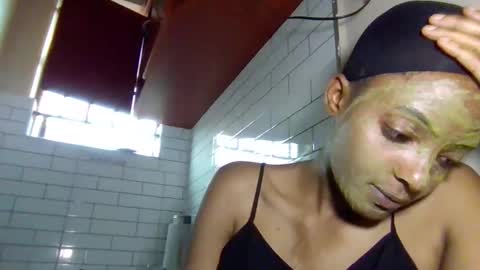 Snapshot of dora05191 chatting on 09-10-25, 08:36 dora05191 online show from 09-10-25, 08:36