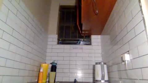 Snapshot of dora05191 chatting on 09-26-25, 01:31 dora05191 online show from 09-26-25, 01:31