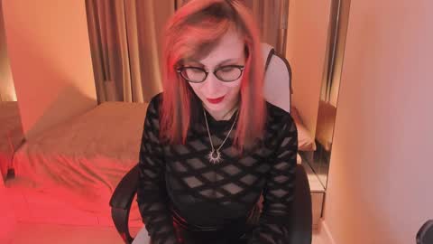 Snapshot of dora_marcelli chatting on 12-11-24, 12:02 Your Dora Follow me 3 online show from 12-11-24, 12:02