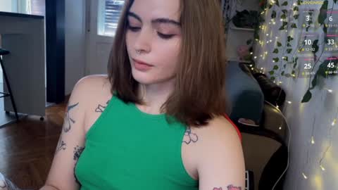 Snapshot of dorfmatratze_ chatting on 01-06-25, 07:52 Alice online show from 01-06-25, 07:52