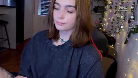 Snapshot of dorfmatratze_ chatting on 01-10-25, 12:26 Alice online show from 01-10-25, 12:26