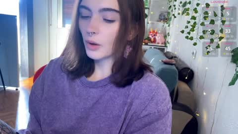 Snapshot of dorfmatratze_ chatting on 02-06-25, 09:11 Alice online show from 02-06-25, 09:11