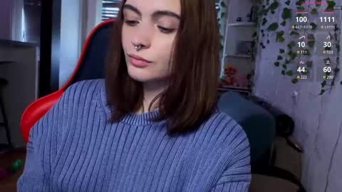 Snapshot of dorfmatratze_ chatting on 02-16-25, 12:10 Alice online show from 02-16-25, 12:10