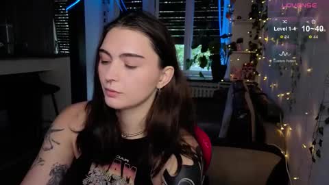 Snapshot of dorfmatratze_ chatting on 10-01-25, 06:19 Alice online show from 10-01-25, 06:19