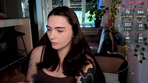 Snapshot of dorfmatratze_ chatting on 10-08-25, 07:50 Alice online show from 10-08-25, 07:50