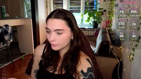 Snapshot of dorfmatratze_ chatting on 10-16-25, 07:53 Alice online show from 10-16-25, 07:53