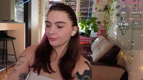 Alice online show from 11-02-25, 07:33