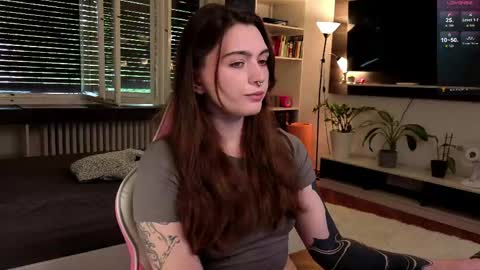 Snapshot of dorfmatratze_ chatting on 06-07-26, 06:06 Alice online show from 06-07-26, 06:06