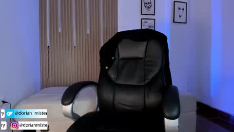 Snapshot of dorian_mystery chatting on 07-18-26, 10:57 dorian_mystery online show from 07-18-26, 10:57