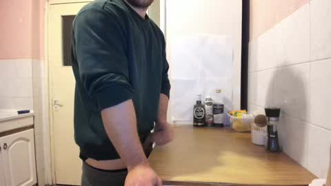 Snapshot of doriancretu95 chatting on 12-08-24, 11:35 menu below online show from 12-08-24, 11:35