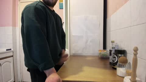 Snapshot of doriancretu95 chatting on 12-20-24, 09:21 menu below online show from 12-20-24, 09:21