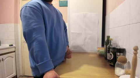 Snapshot of doriancretu95 chatting on 12-28-24, 06:50 menu below online show from 12-28-24, 06:50