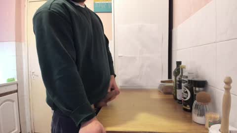 Snapshot of doriancretu95 chatting on 01-05-25, 11:48 menu below online show from 01-05-25, 11:48