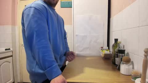 Snapshot of doriancretu95 chatting on 02-14-25, 09:53 menu below online show from 02-14-25, 09:53