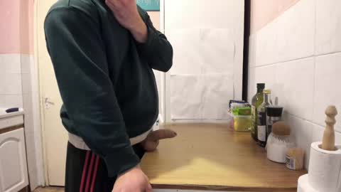 Snapshot of doriancretu95 chatting on 02-23-25, 10:17 menu below online show from 02-23-25, 10:17