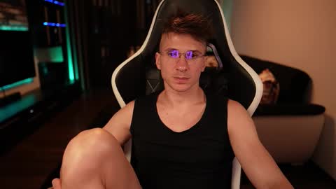 Dorian Reyes online show from 09-17-25, 10:33