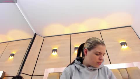  DOROTHY online show from 01-06-26, 03:21