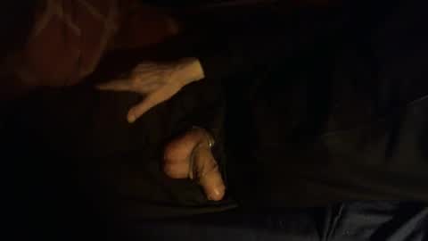 Hello  welcome to Slutsville  I am the Naked Chef  really  but you may call me Peter online show from 01-10-26, 06:48