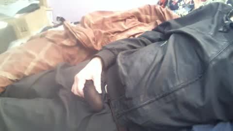 Hello  welcome to Slutsville  I am the Naked Chef  really  but you may call me Peter online show from 04-07-26, 10:48