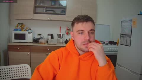 Sasha online show from 02-17-25, 06:37