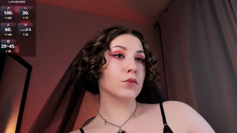 Snapshot of doublee_trouble chatting on 02-08-25, 08:42 Eva ana Liza online show from 02-08-25, 08:42