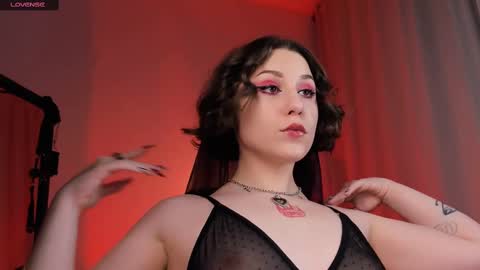 Snapshot of doublee_trouble chatting on 02-13-25, 08:55 Eva ana Liza online show from 02-13-25, 08:55