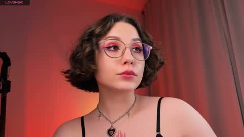 Snapshot of doublee_trouble chatting on 02-14-25, 03:54 Eva ana Liza online show from 02-14-25, 03:54