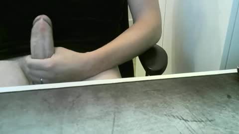 doudoudou online show from 06-15-26, 07:38