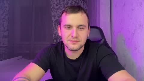 douglas_666 online show from 11-22-25, 11:04