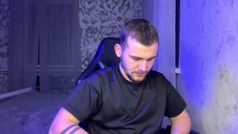 douglas_666 online show from 01-11-26, 06:46