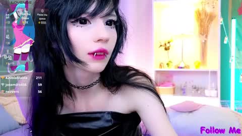 Draculaura online show from 12-14-24, 03:07