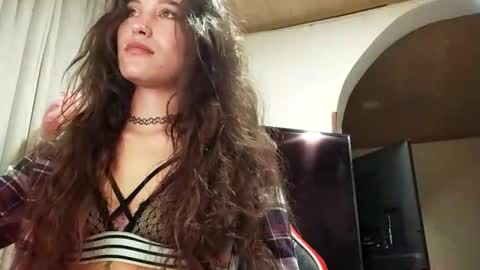 Snapshot of draculina69 chatting on 12-12-24, 04:59 draculina69 online show from 12-12-24, 04:59