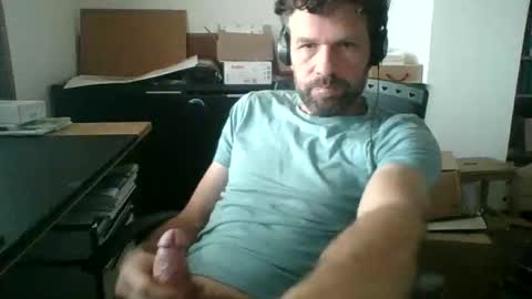 dragonflyy83 online show from 11-06-25, 08:04