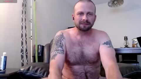 Snapshot of dragoste18 chatting on 07-31-26, 01:10 Dragoste online show from 07-31-26, 01:10