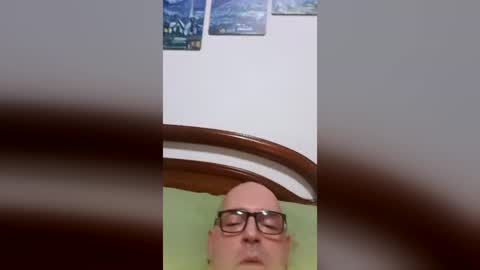 Snapshot of draka78 chatting on 06-24-26, 01:04 draka78 online show from 06-24-26, 01:04