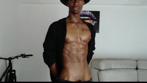 Drake 23 online show from 03-31-26, 09:32