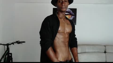 Snapshot of drake_brown_23 chatting on 06-07-26, 01:59 Drake 23 online show from 06-07-26, 01:59
