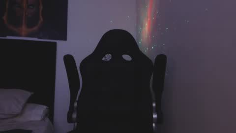 Snapshot of drake_cole11 chatting on 12-23-24, 02:50 drake_cole11 online show from 12-23-24, 02:50