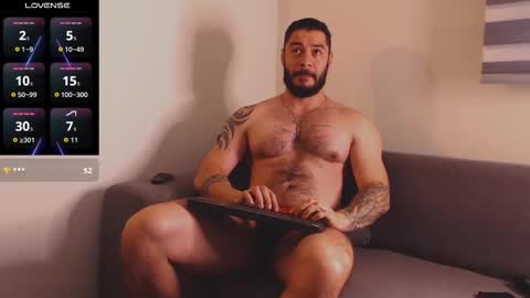 Snapshot of drake_cole11 chatting on 10-18-25, 01:41 drake_cole11 online show from 10-18-25, 01:41