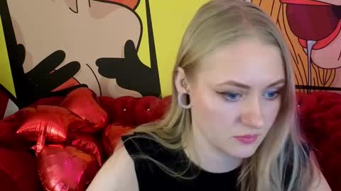 Snapshot of dramaquenn chatting on 02-12-26, 07:03 Lina online show from 02-12-26, 07:03