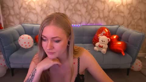 Snapshot of dramaquenn chatting on 02-15-26, 06:54 Lina online show from 02-15-26, 06:54