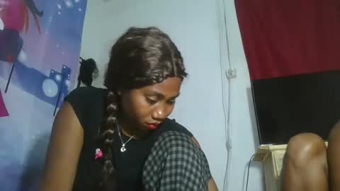 Snapshot of drasomaralda chatting on 11-10-25, 11:53 drasomaralda online show from 11-10-25, 11:53