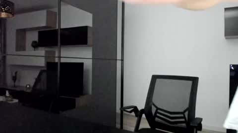 Snapshot of draven_a chatting on 01-14-25, 07:32 Draven A online show from 01-14-25, 07:32