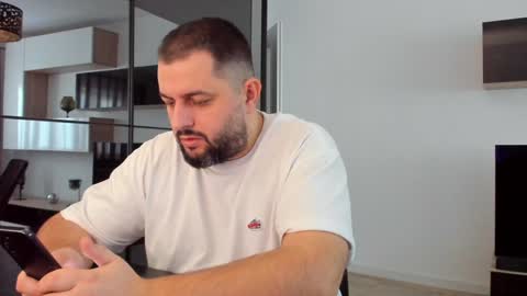 Snapshot of draven_a chatting on 01-25-25, 08:10 Draven A online show from 01-25-25, 08:10