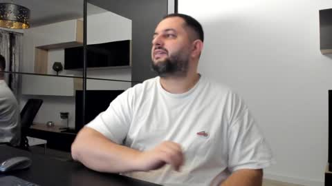 Snapshot of draven_a chatting on 01-27-25, 03:37 Draven A online show from 01-27-25, 03:37