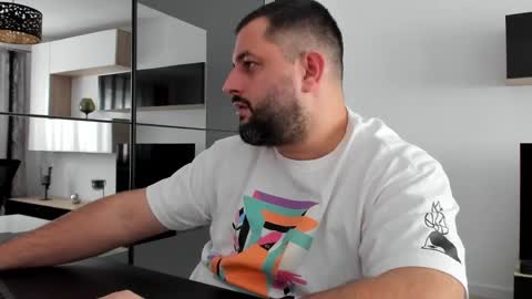 Snapshot of draven_a chatting on 01-28-25, 12:00 Draven A online show from 01-28-25, 12:00